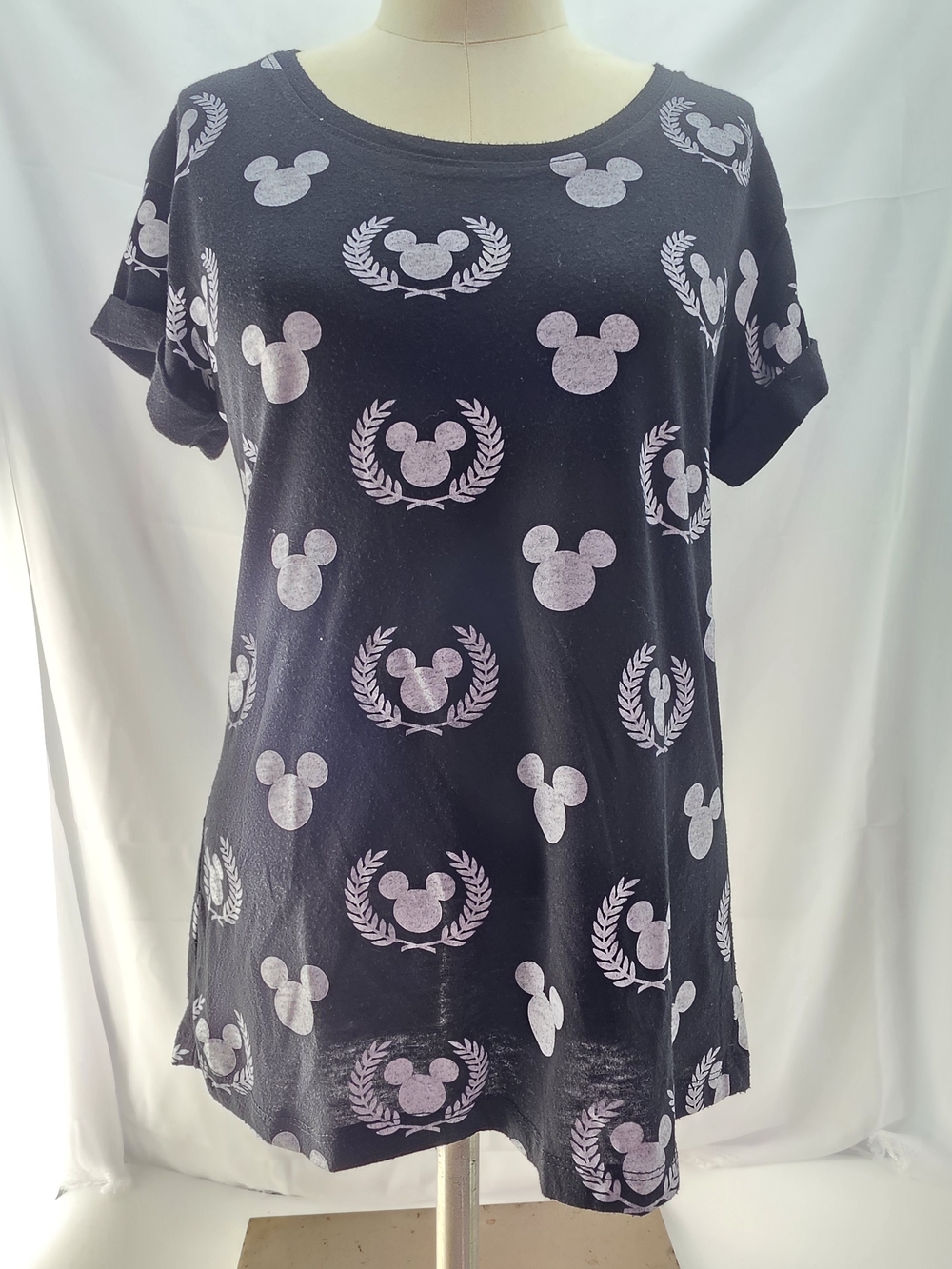 Disney Black Short Sleeve White Mivkey Mouse Laurel Print Short Sleeve T Shirt